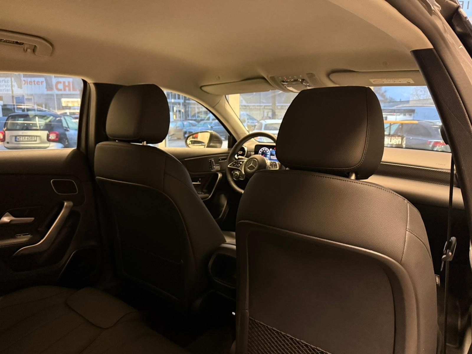 Fahrzeugabbildung Mercedes-Benz A 200 Progressive BURMES+MBEAM+360°+MEMORY+TOTW.