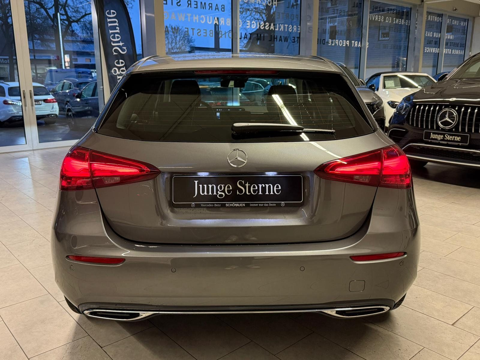 Fahrzeugabbildung Mercedes-Benz A 200 Progressive BURMES+MBEAM+360°+MEMORY+TOTW.