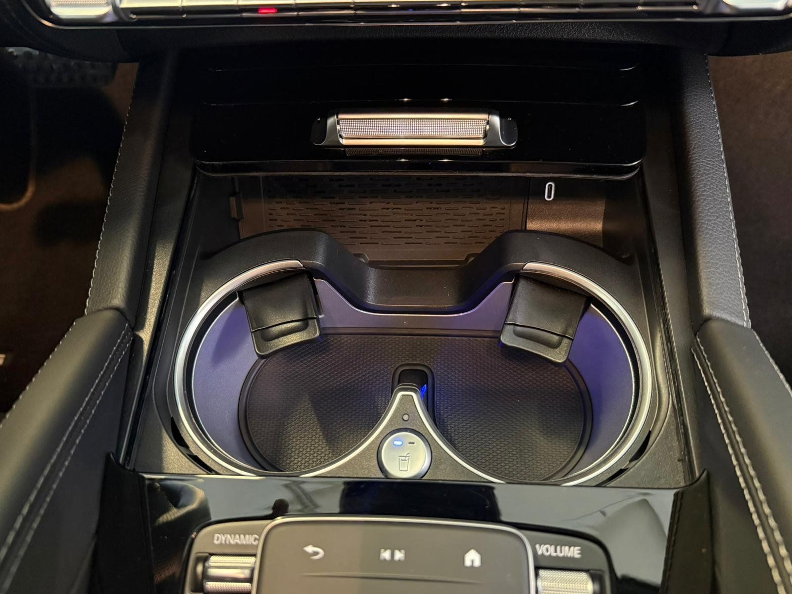 Fahrzeugabbildung Mercedes-Benz GLE 53 4M+ Coupé PANO+HUD+STDHZ+BURMES+AHK+MBEAM