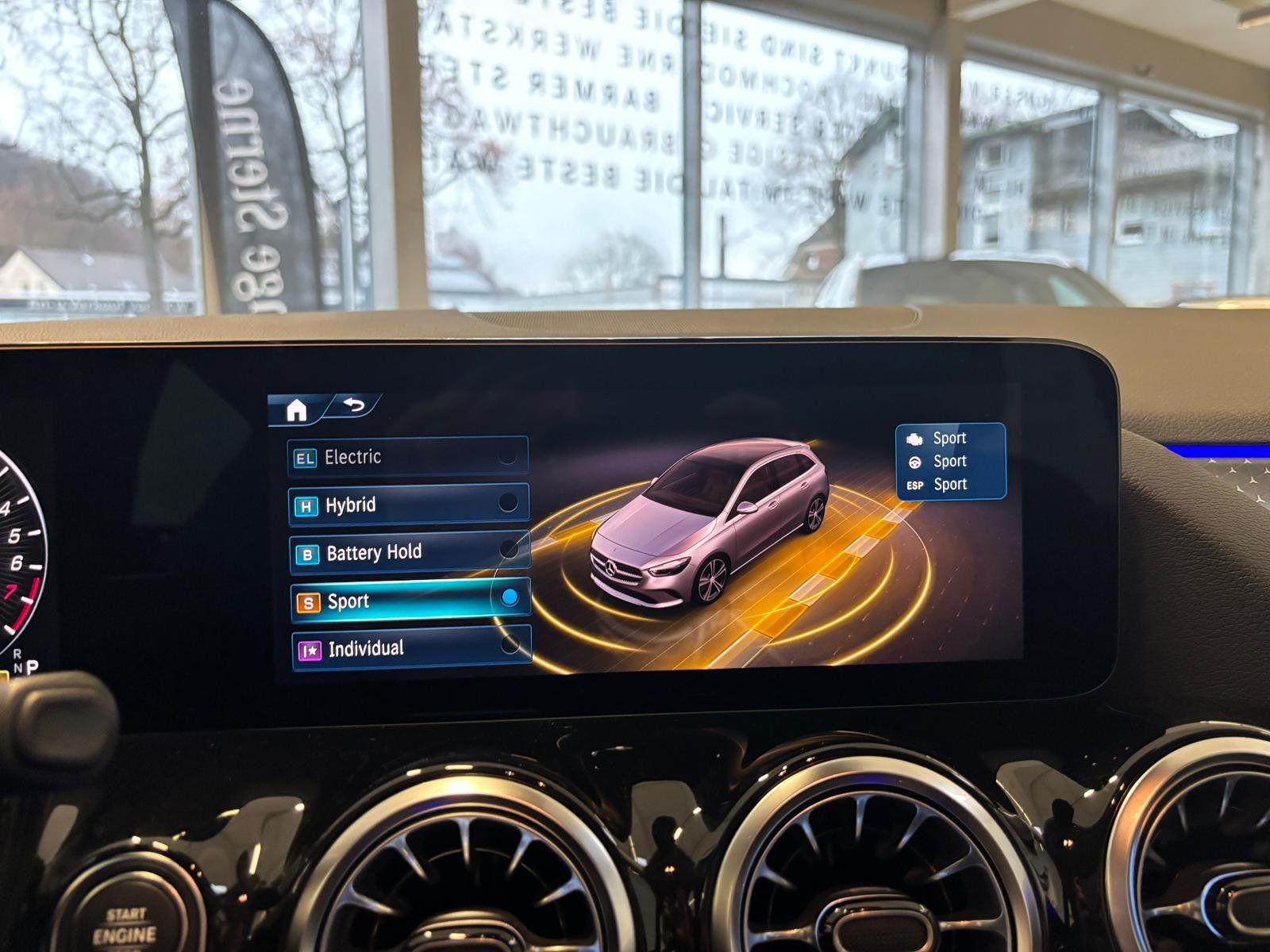 Fahrzeugabbildung Mercedes-Benz B 250e Progressive AHK+KAMERA+KEYLESS+LED+EASYPK