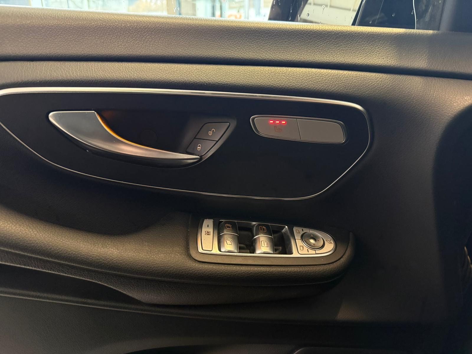 Fahrzeugabbildung Mercedes-Benz V 250 d 4M EDITION Lang AMG+DISTR+PANO+STDHZ+AHK