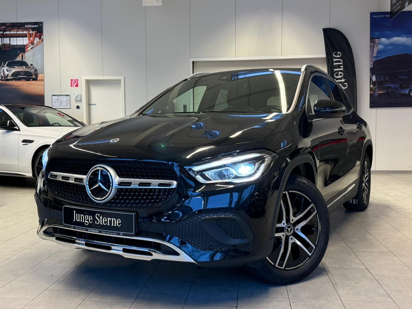 Mercedes-Benz GLA 250 e Progressive DISTR+PANO+KAMERA+CARPLAY