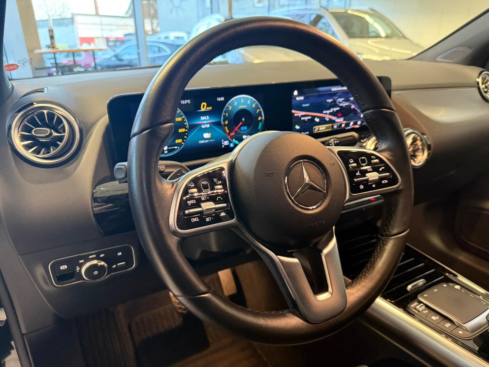 Fahrzeugabbildung Mercedes-Benz GLA 250 e Progressive DISTR+PANO+KAMERA+CARPLAY
