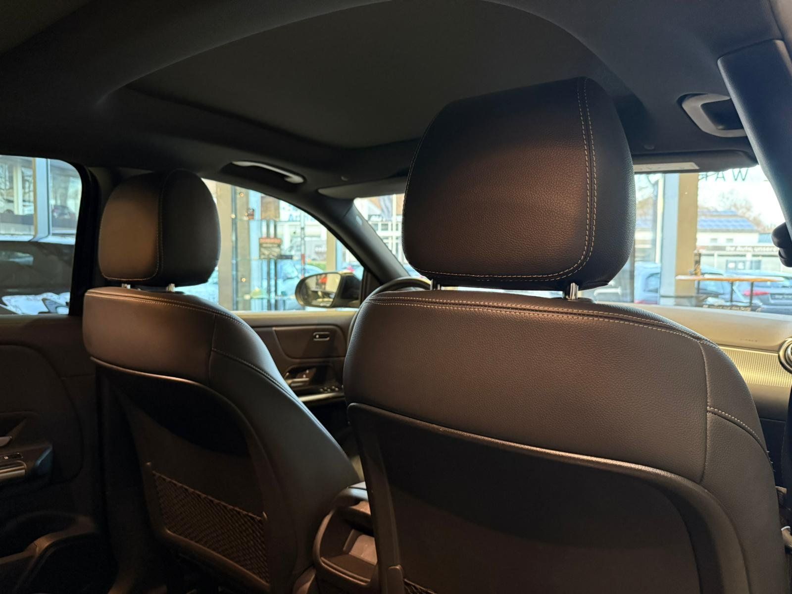 Fahrzeugabbildung Mercedes-Benz GLA 250 e Progressive DISTR+PANO+KAMERA+CARPLAY