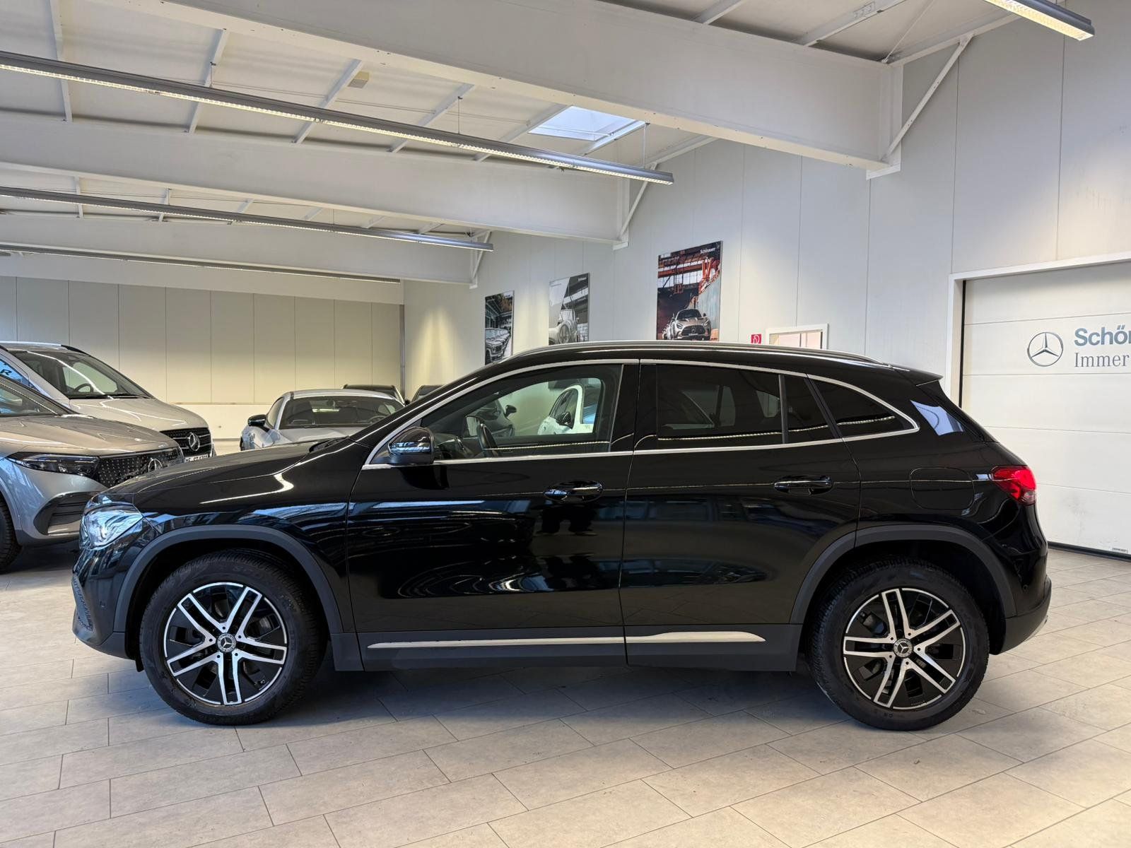 Fahrzeugabbildung Mercedes-Benz GLA 250 e Progressive DISTR+PANO+KAMERA+CARPLAY