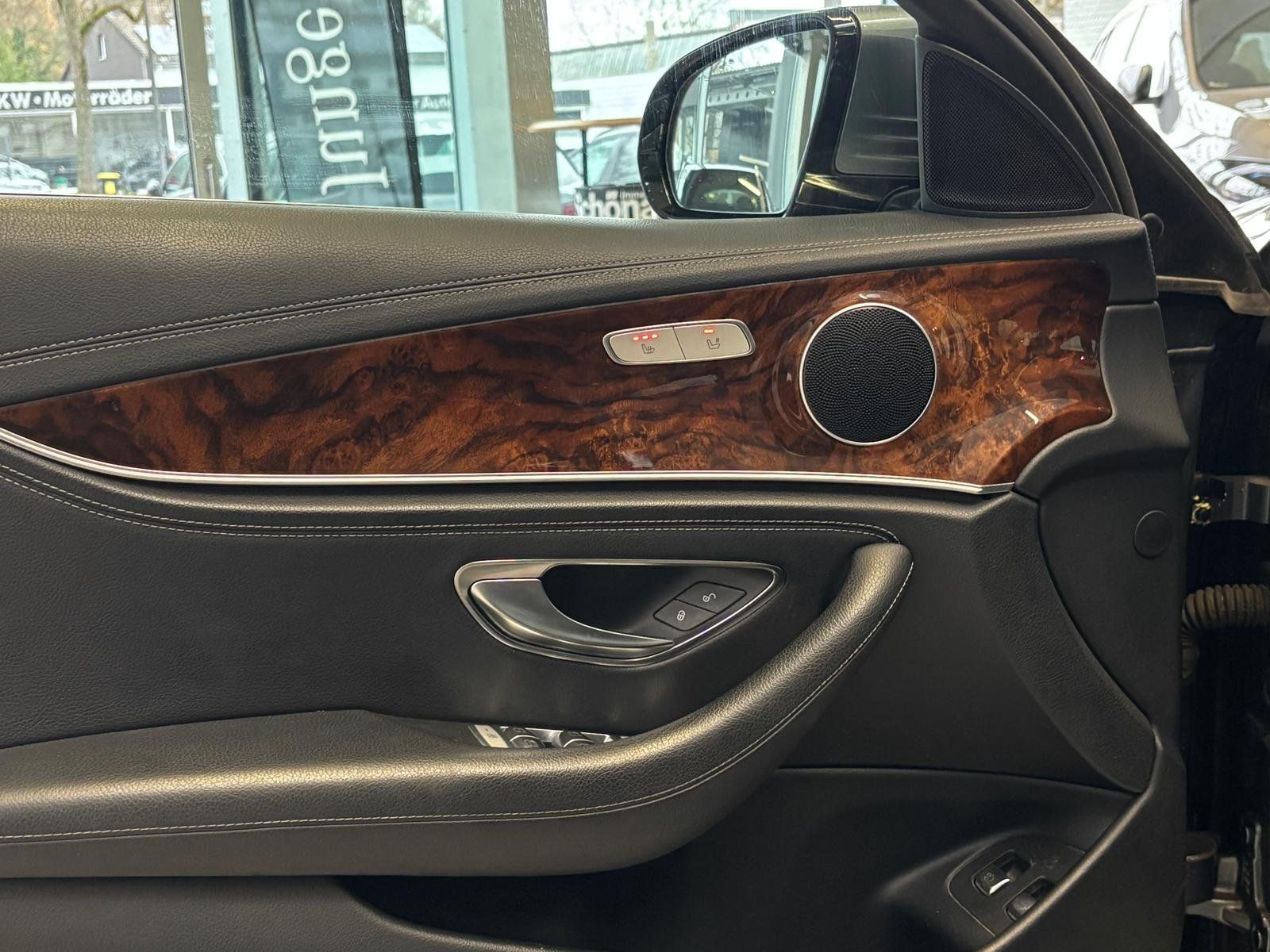 Fahrzeugabbildung Mercedes-Benz E 220 d T Exclusive COMAND+AHK+360°+TOTW+SHD+LED