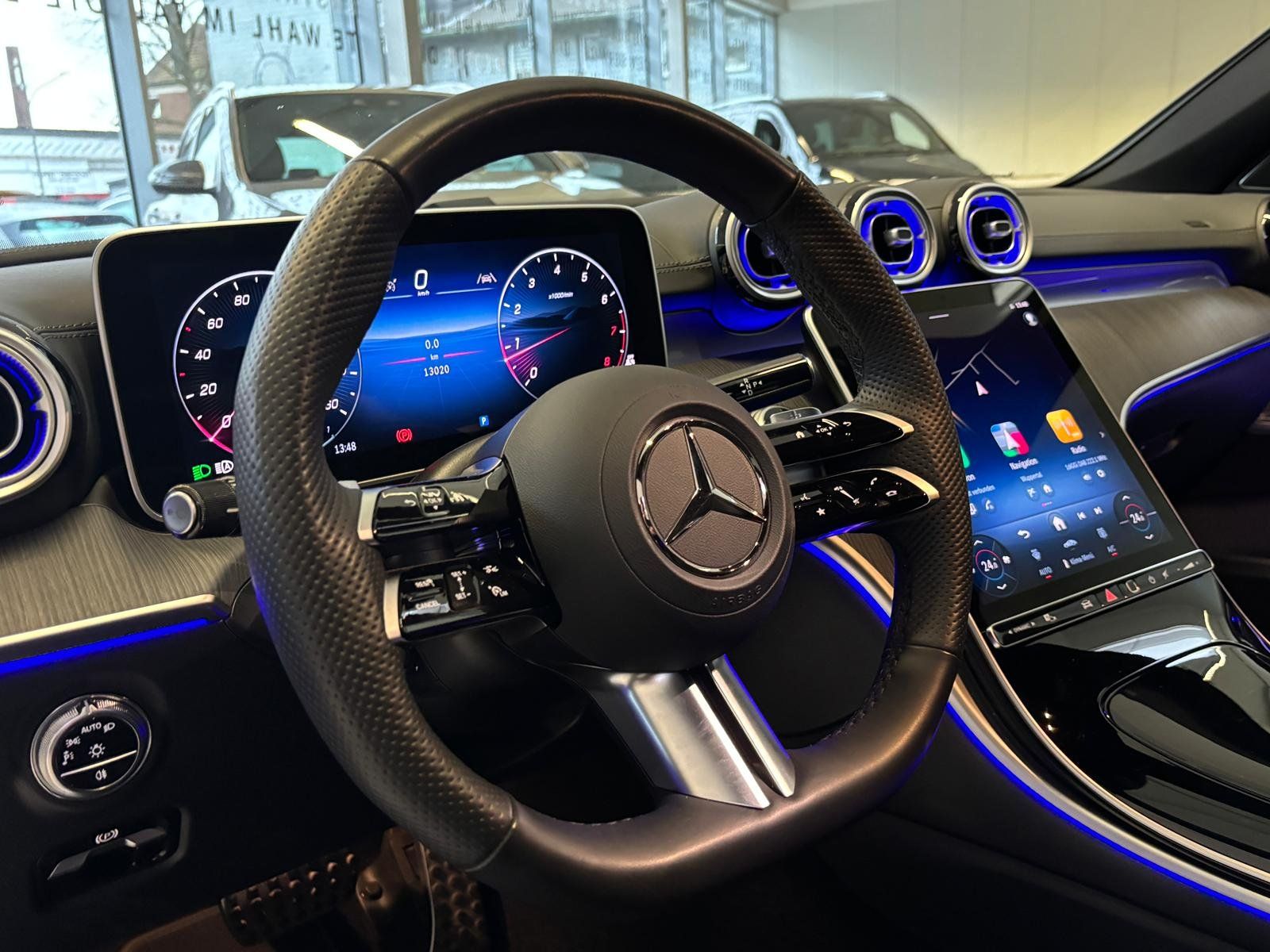 Fahrzeugabbildung Mercedes-Benz C 200 T AMG+DISTR+BURM+AHK+MEMORY+NIGHT+360°+EDW