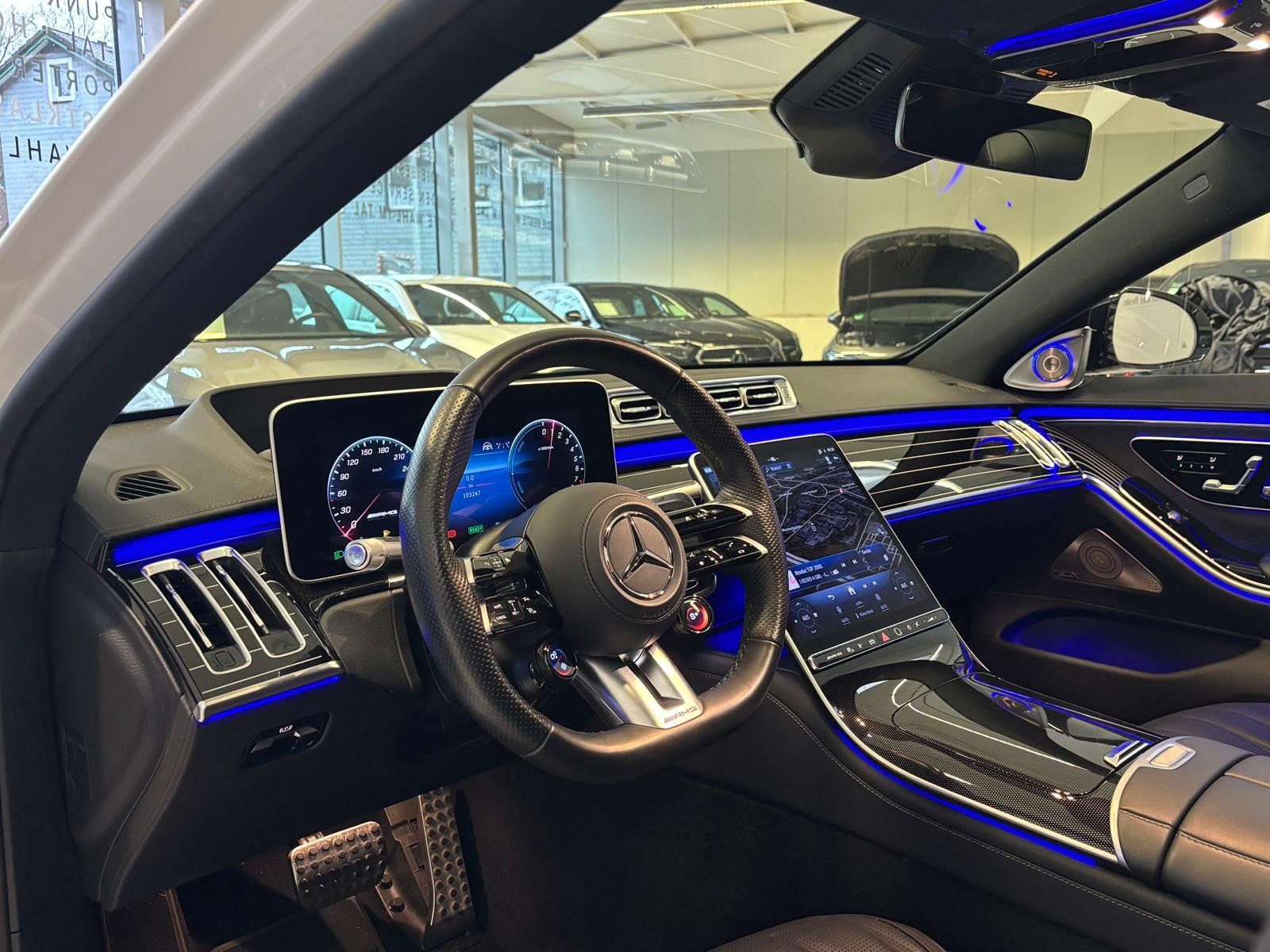 Fahrzeugabbildung Mercedes-Benz S 63 E PERF. L DISTR+HUD+BURM4D+PANO+NIGHT+360°