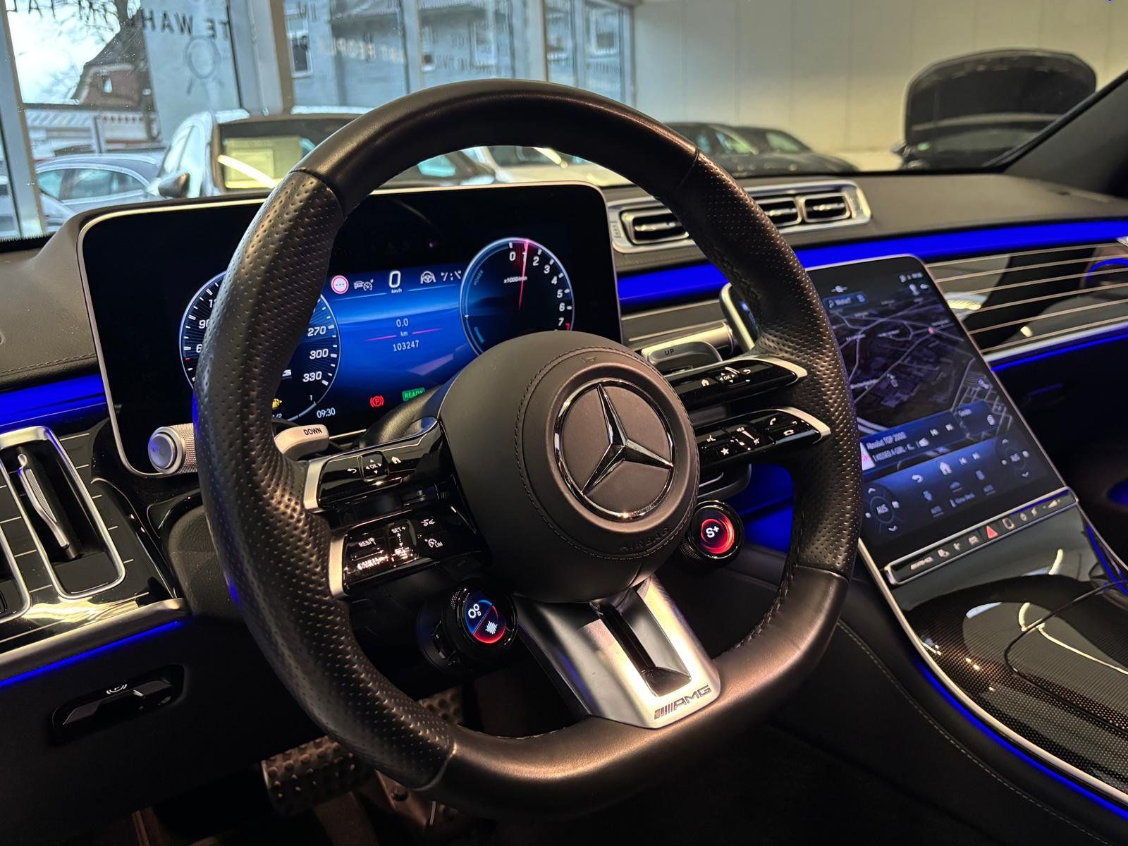 Fahrzeugabbildung Mercedes-Benz S 63 E PERF. L DISTR+HUD+BURM4D+PANO+NIGHT+360°