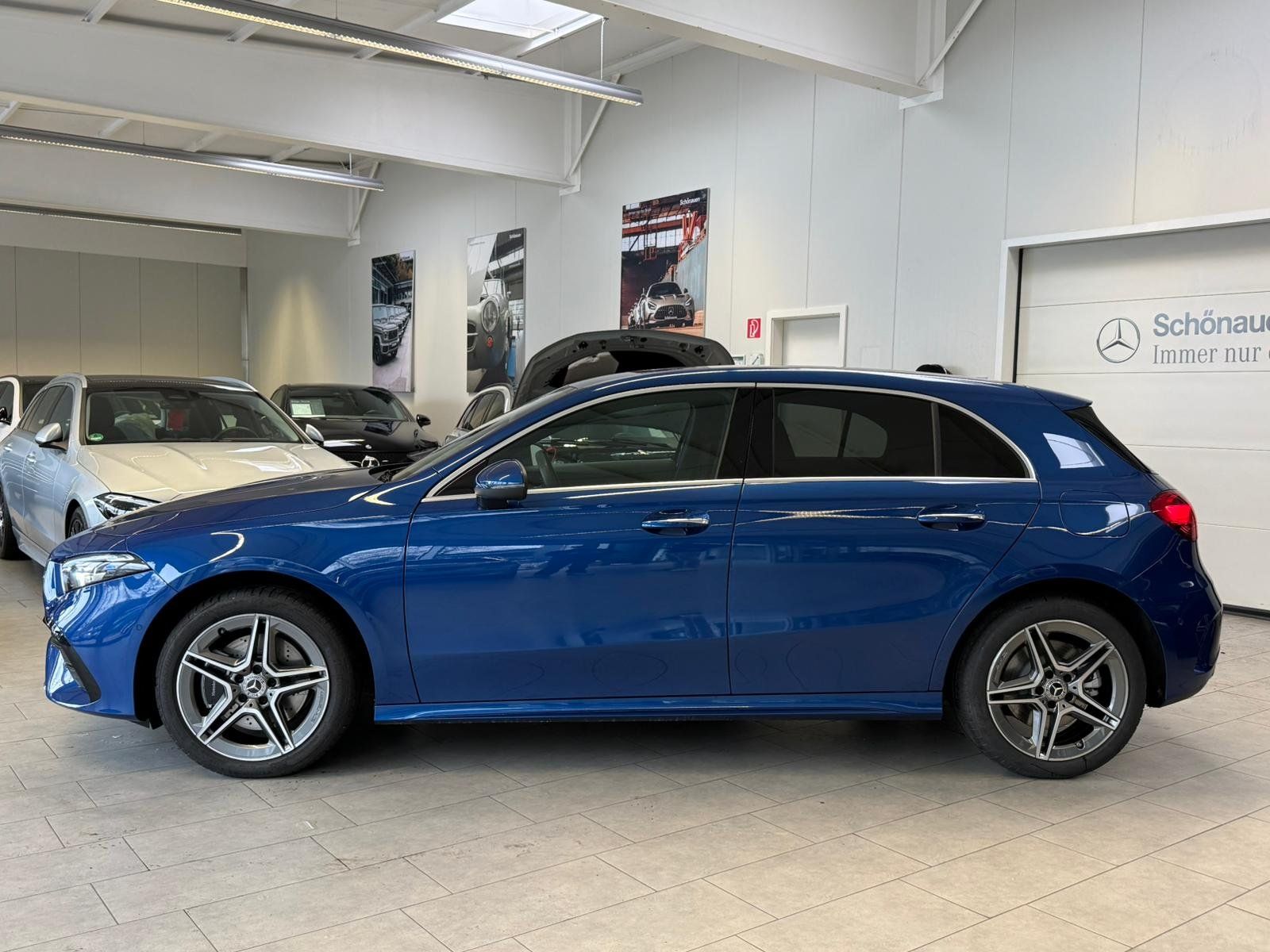 Fahrzeugabbildung Mercedes-Benz A 250e AMG+DISTR+MBEAM+AHK+MEMORY+KEYLESS+KAMERA