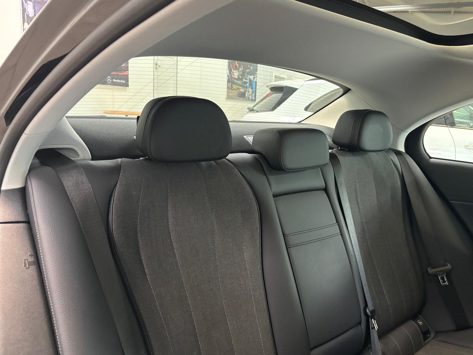 Fahrzeugabbildung Mercedes-Benz E 200 AVANTGARDE PANO+DISTRO+19"+KEYLESS+CARPLAY