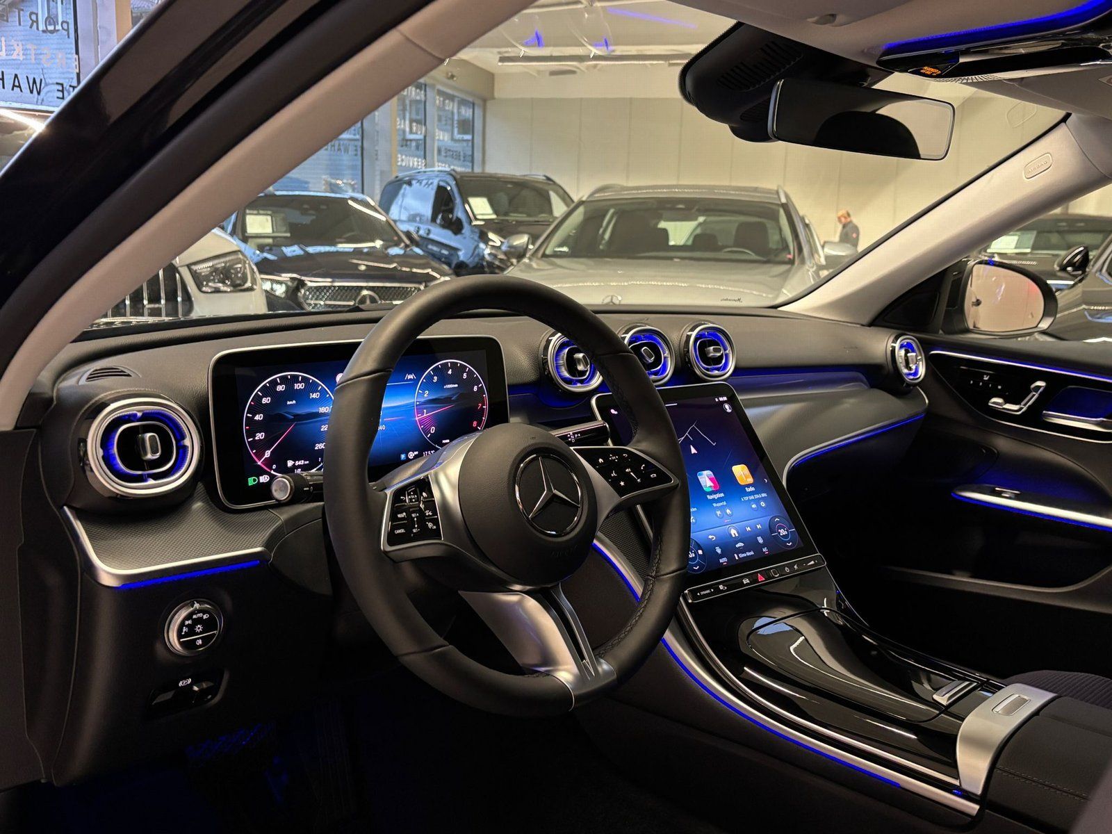 Fahrzeugabbildung Mercedes-Benz C 200 Avantgarde DISTR+MEMORY+AHK+360°+TOTW+LED