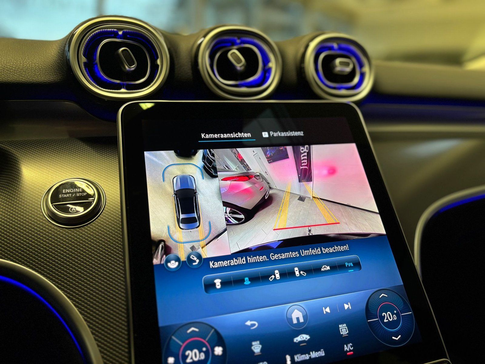 Fahrzeugabbildung Mercedes-Benz C 200 Avantgarde DISTR+MEMORY+AHK+360°+TOTW+LED