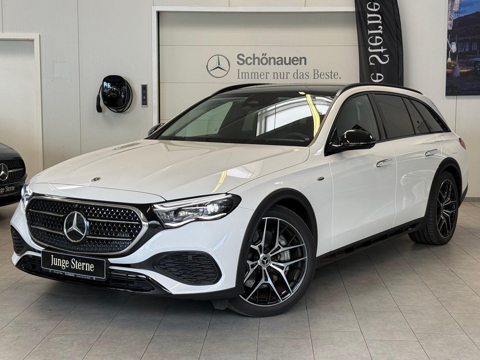 Mercedes-Benz E 300 de 4M All-Terrain BURMEST+HUD+AIR+AHK+PANO