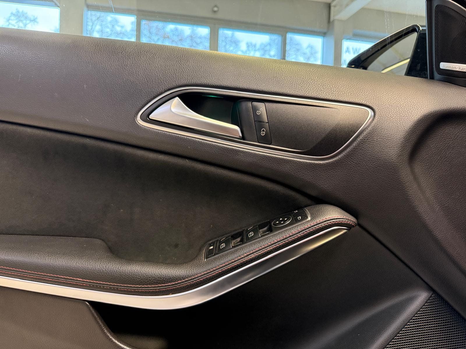 Fahrzeugabbildung Mercedes-Benz GLA 180 AMG+HARMAN+AHK+AMBIENTE+LED+NAVI+KLIMA