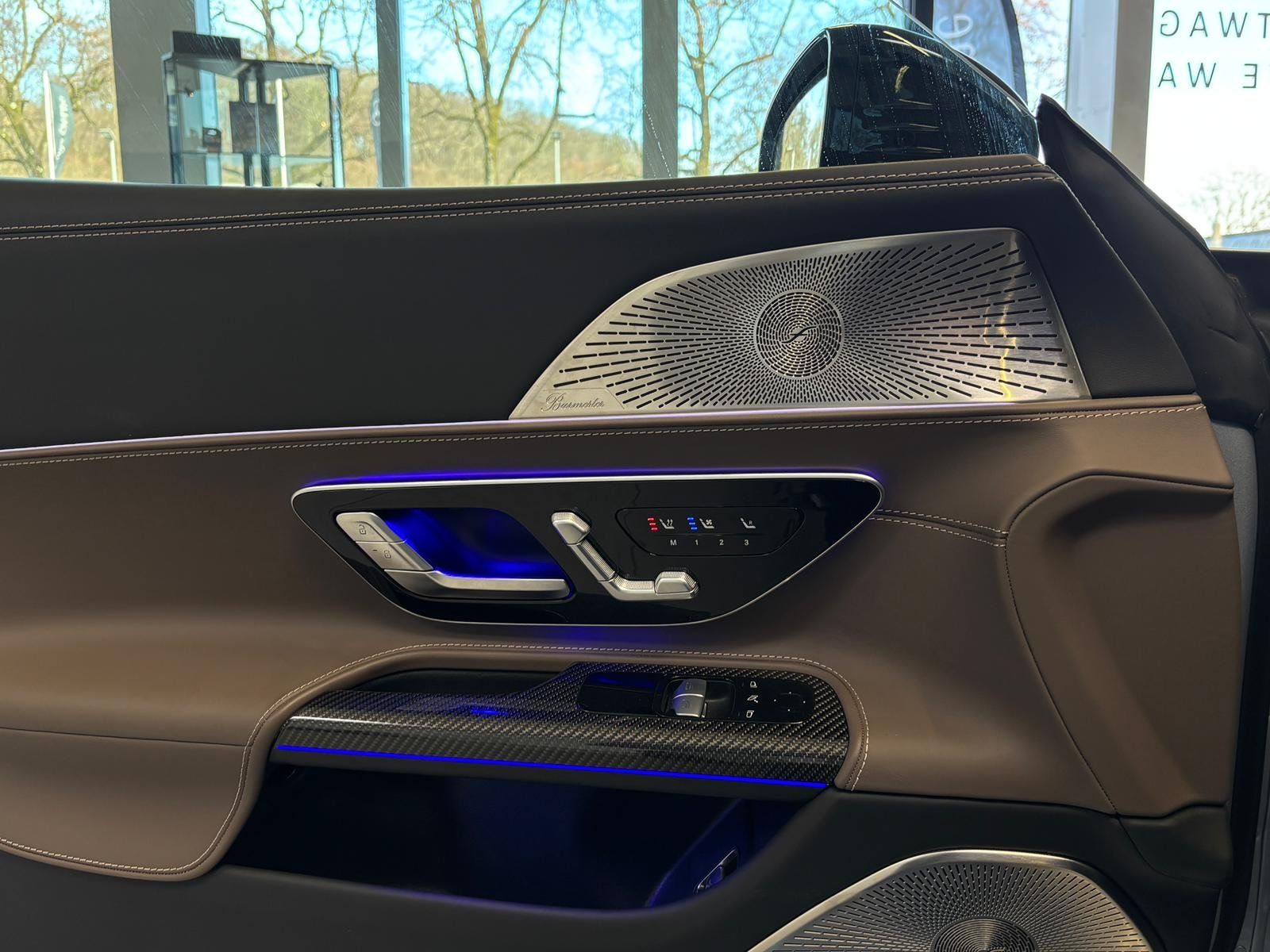 Fahrzeugabbildung Mercedes-Benz GT 63 4M+ DISTR+HUD+CARBON+NIGHT II+BURM+DIGITAL