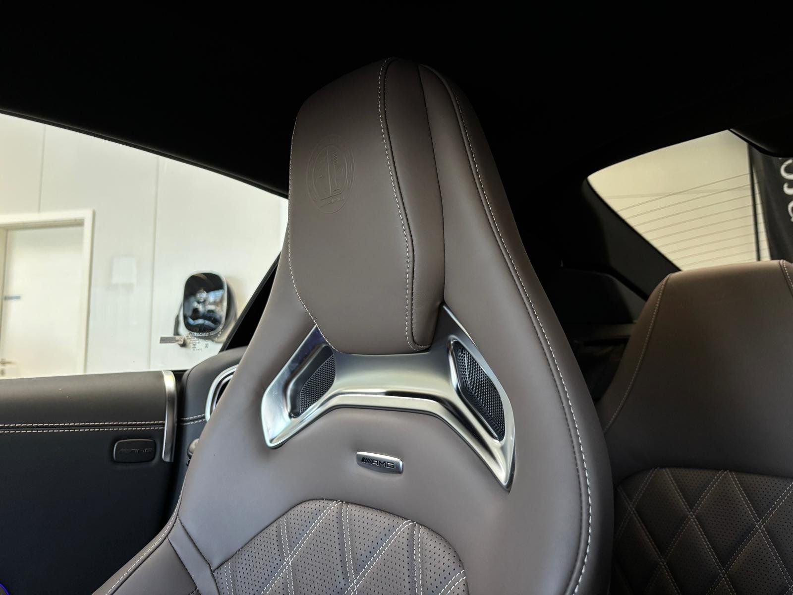 Fahrzeugabbildung Mercedes-Benz GT 63 4M+ DISTR+HUD+CARBON+NIGHT II+BURM+DIGITAL