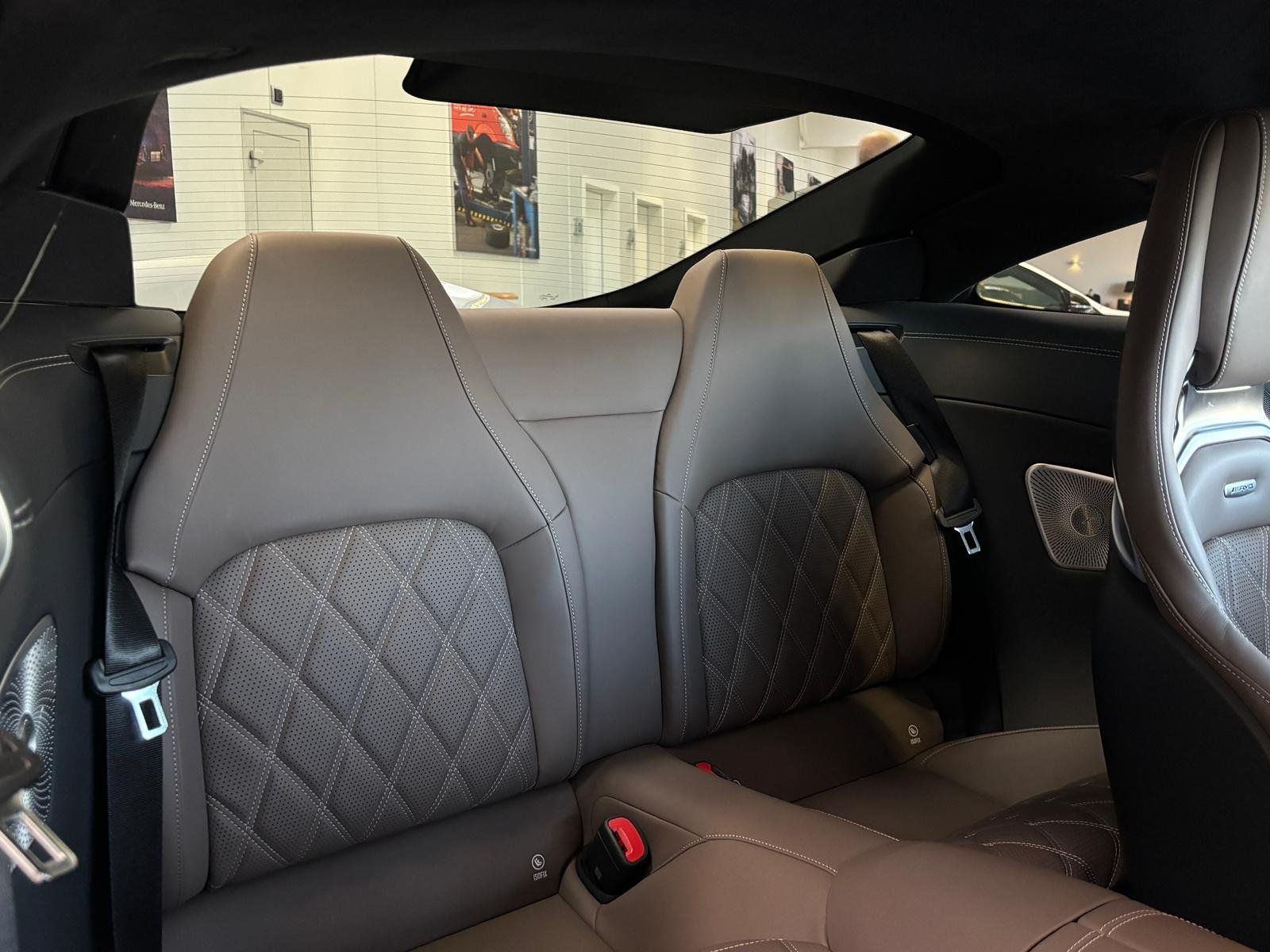 Fahrzeugabbildung Mercedes-Benz GT 63 4M+ DISTR+HUD+CARBON+NIGHT II+BURM+DIGITAL