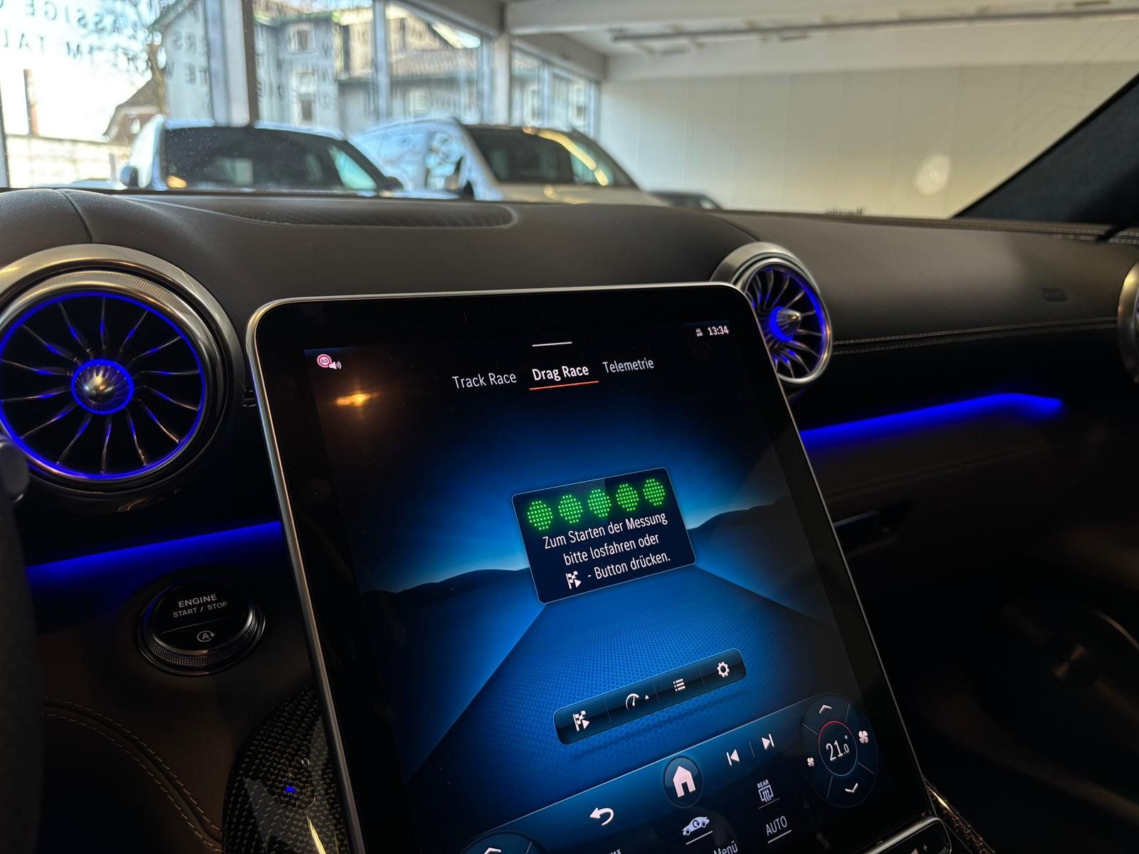 Fahrzeugabbildung Mercedes-Benz GT 63 4M+ DISTR+HUD+CARBON+NIGHT II+BURM+DIGITAL