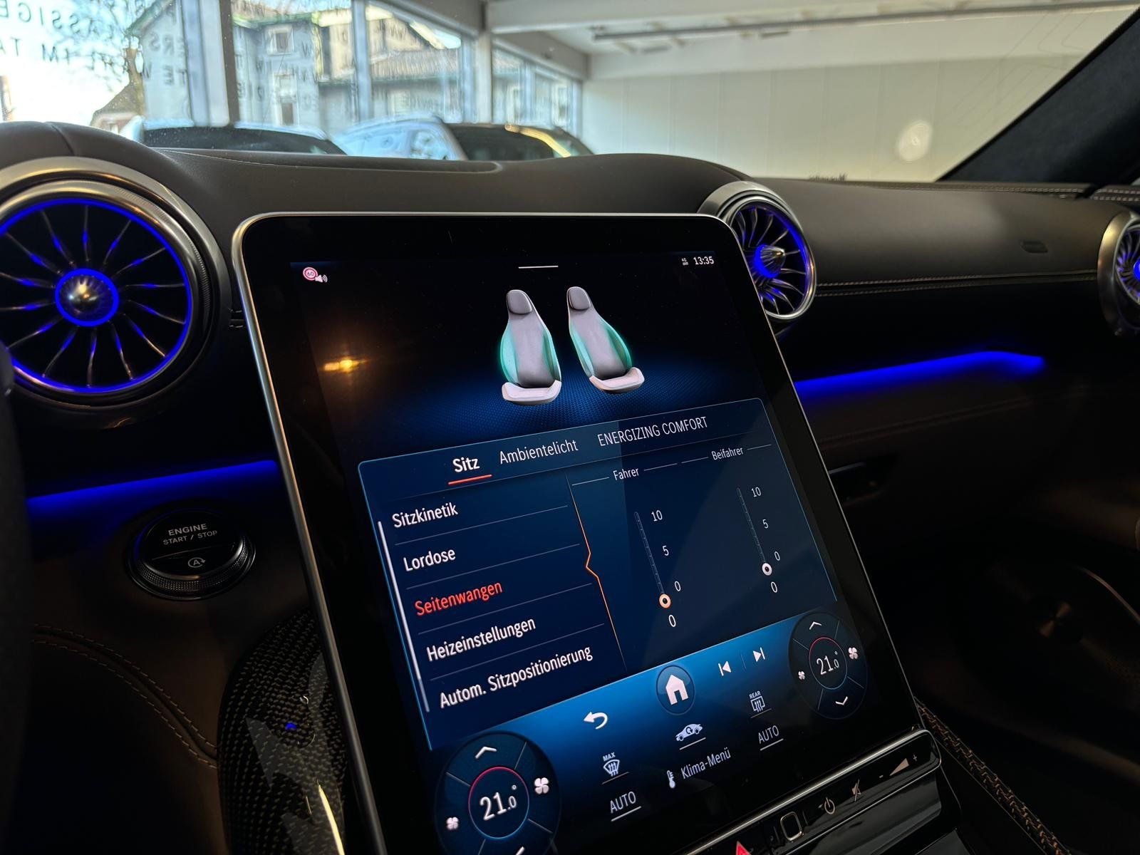 Fahrzeugabbildung Mercedes-Benz GT 63 4M+ DISTR+HUD+CARBON+NIGHT II+BURM+DIGITAL