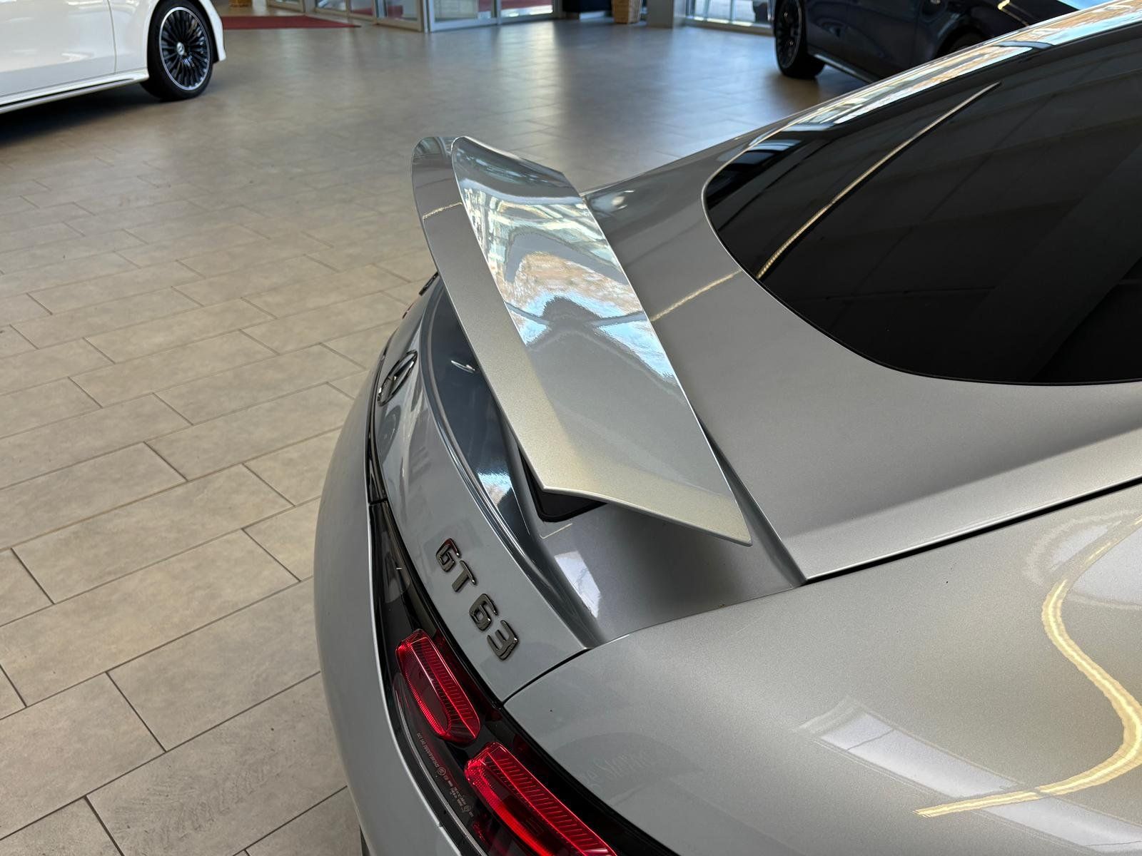 Fahrzeugabbildung Mercedes-Benz GT 63 4M+ DISTR+HUD+CARBON+NIGHT II+BURM+DIGITAL