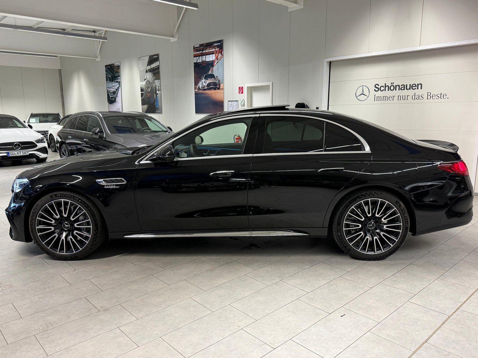 Fahrzeugabbildung Mercedes-Benz E 53 AMG 4M+ Hybrid DRIVERS+PANO+DISTR+BURMES4D