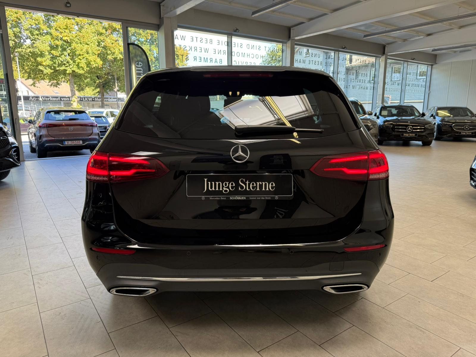 Fahrzeugabbildung Mercedes-Benz B 160 Progressive KAMERA+LED+NAVI+MBUX+CARPLAY