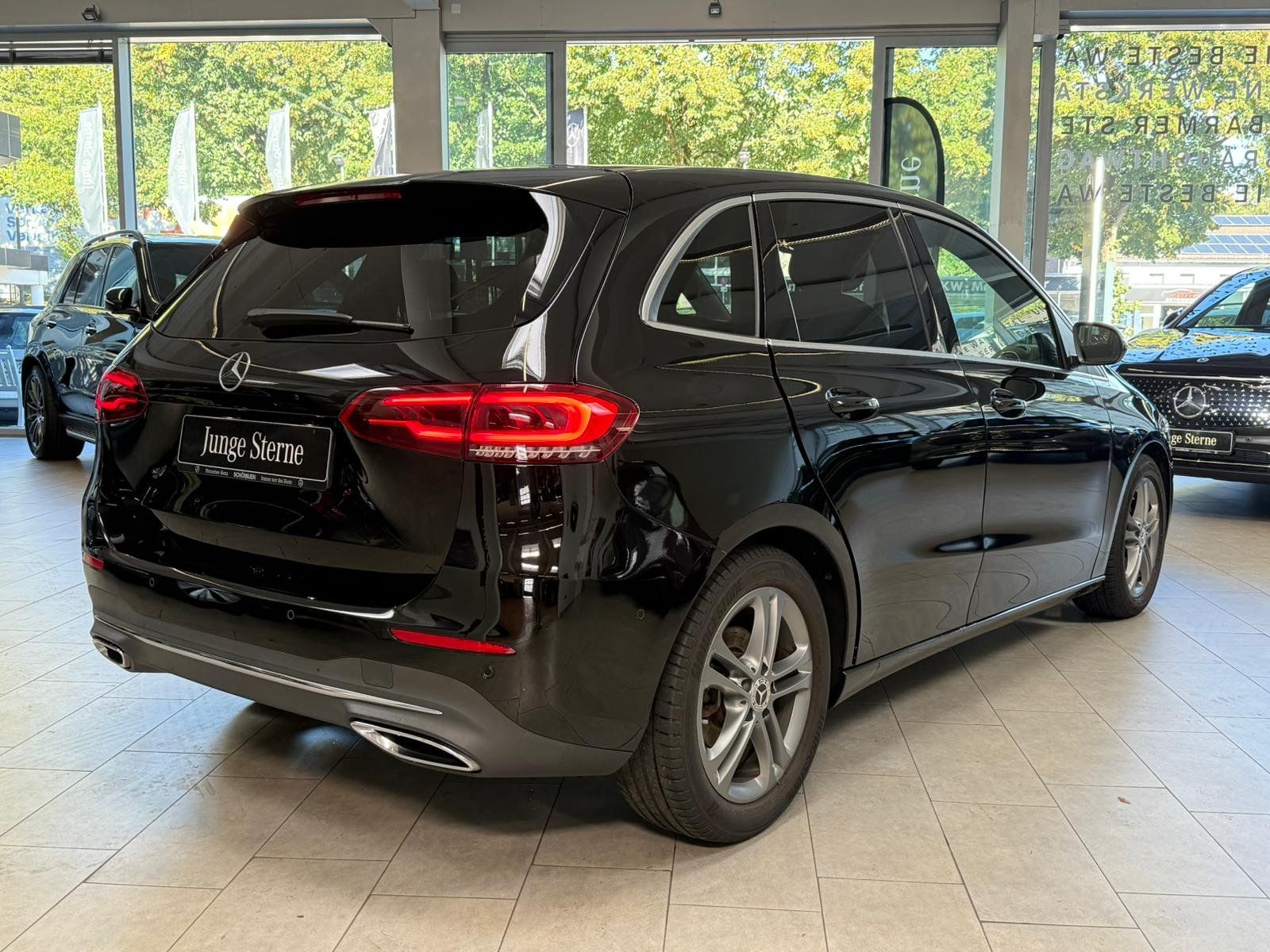 Fahrzeugabbildung Mercedes-Benz B 160 Progressive KAMERA+LED+NAVI+MBUX+CARPLAY