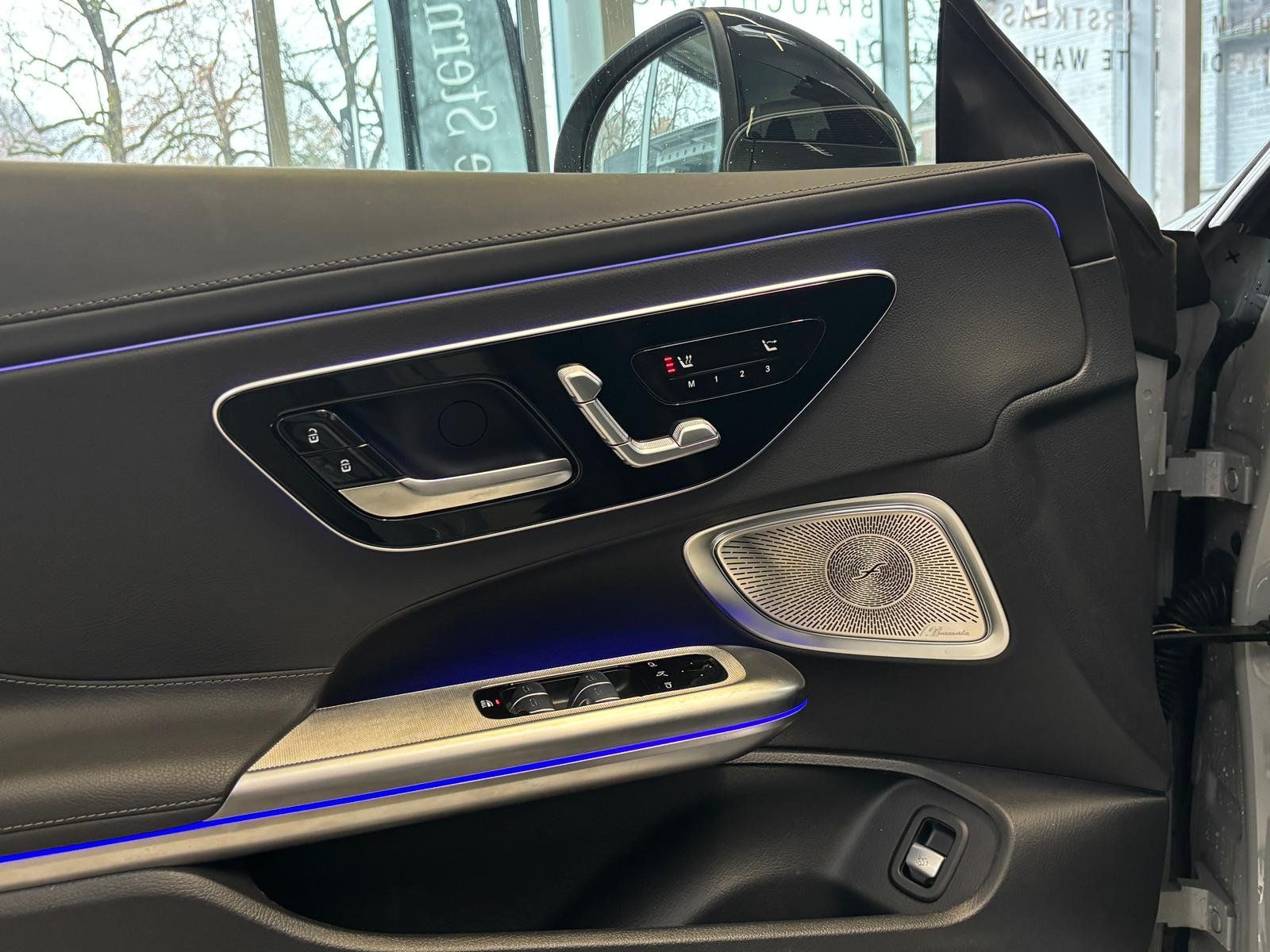 Fahrzeugabbildung Mercedes-Benz CLE 220 d Cabrio AMG+ALPIN+20"+BURMEST+360°+MEMO