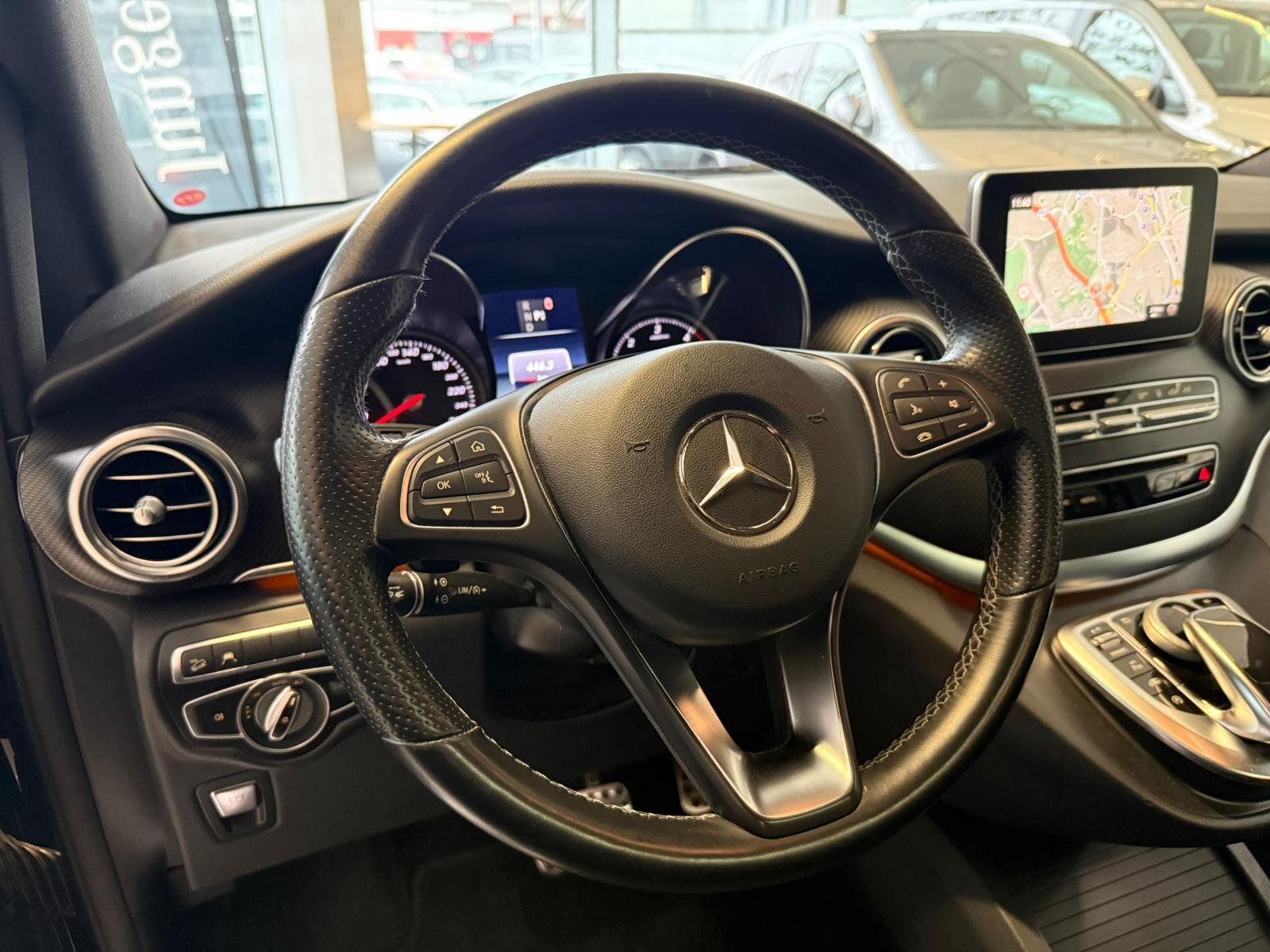 Fahrzeugabbildung Mercedes-Benz V 250 d 4M EDITION Lang AMG+DISTR+PANO+STDHZ+AHK