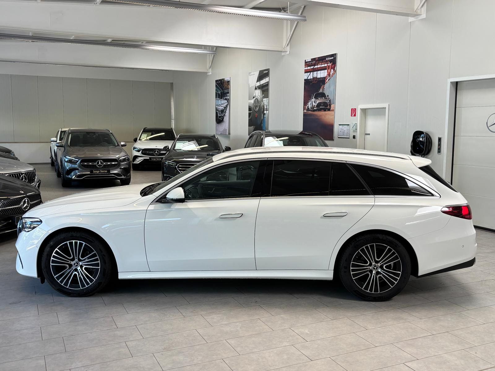 Fahrzeugabbildung Mercedes-Benz E 220 d T AVANTGARDE ADVPLUS+STDHZ+HUD+FAP+