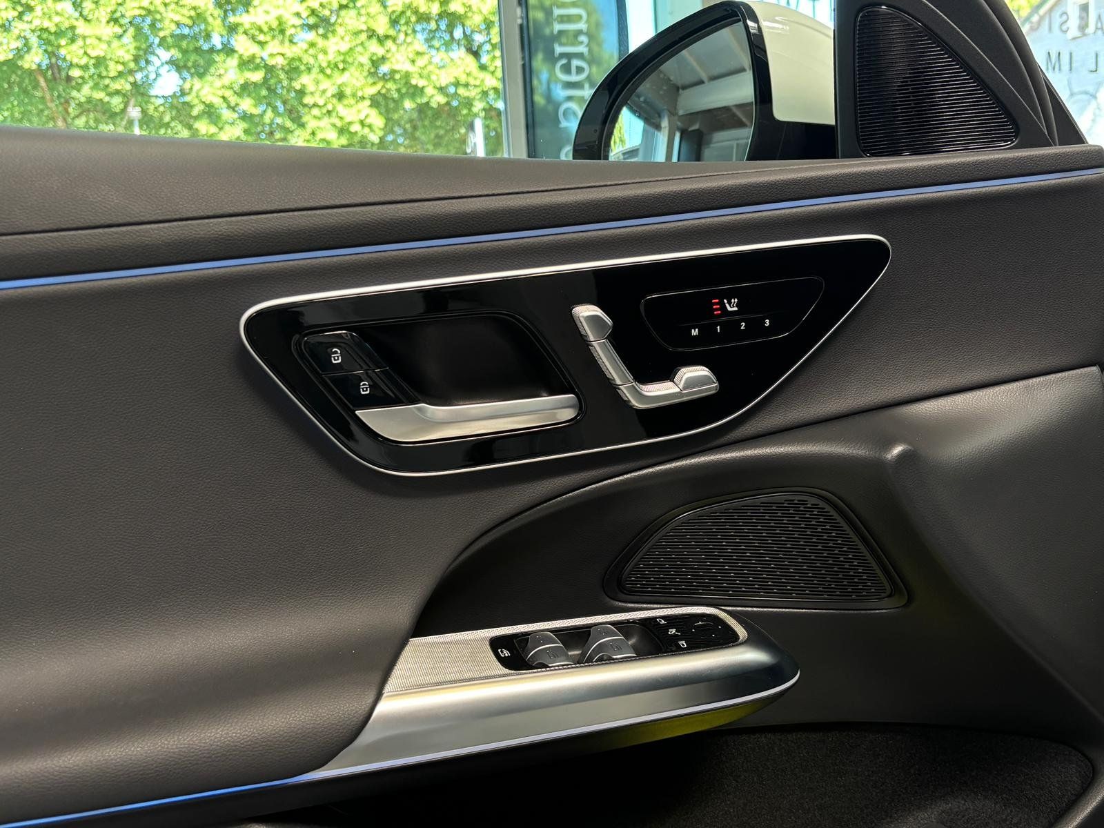 Fahrzeugabbildung Mercedes-Benz E 220 d T AVANTGARDE ADVPLUS+STDHZ+HUD+FAP+