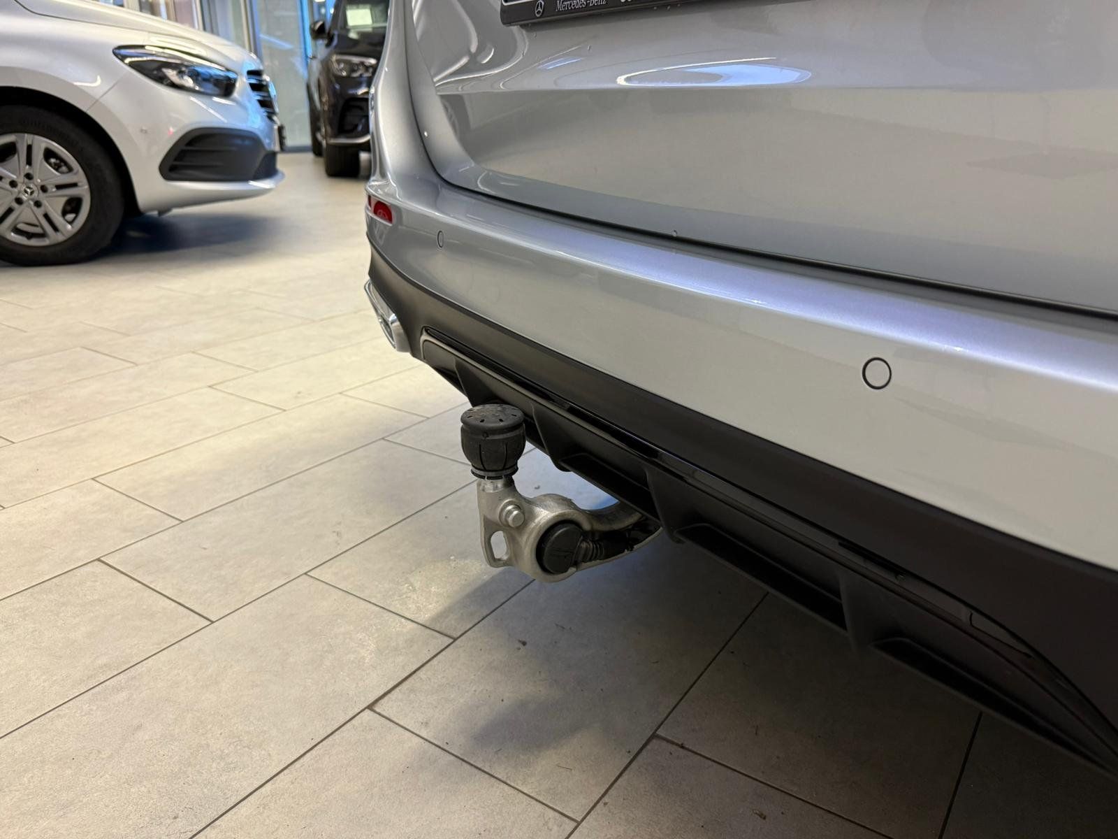 Fahrzeugabbildung Mercedes-Benz E 450 d 4M T AMG+PANO+DISTR+AHK+NIGHT+360+MEMORY