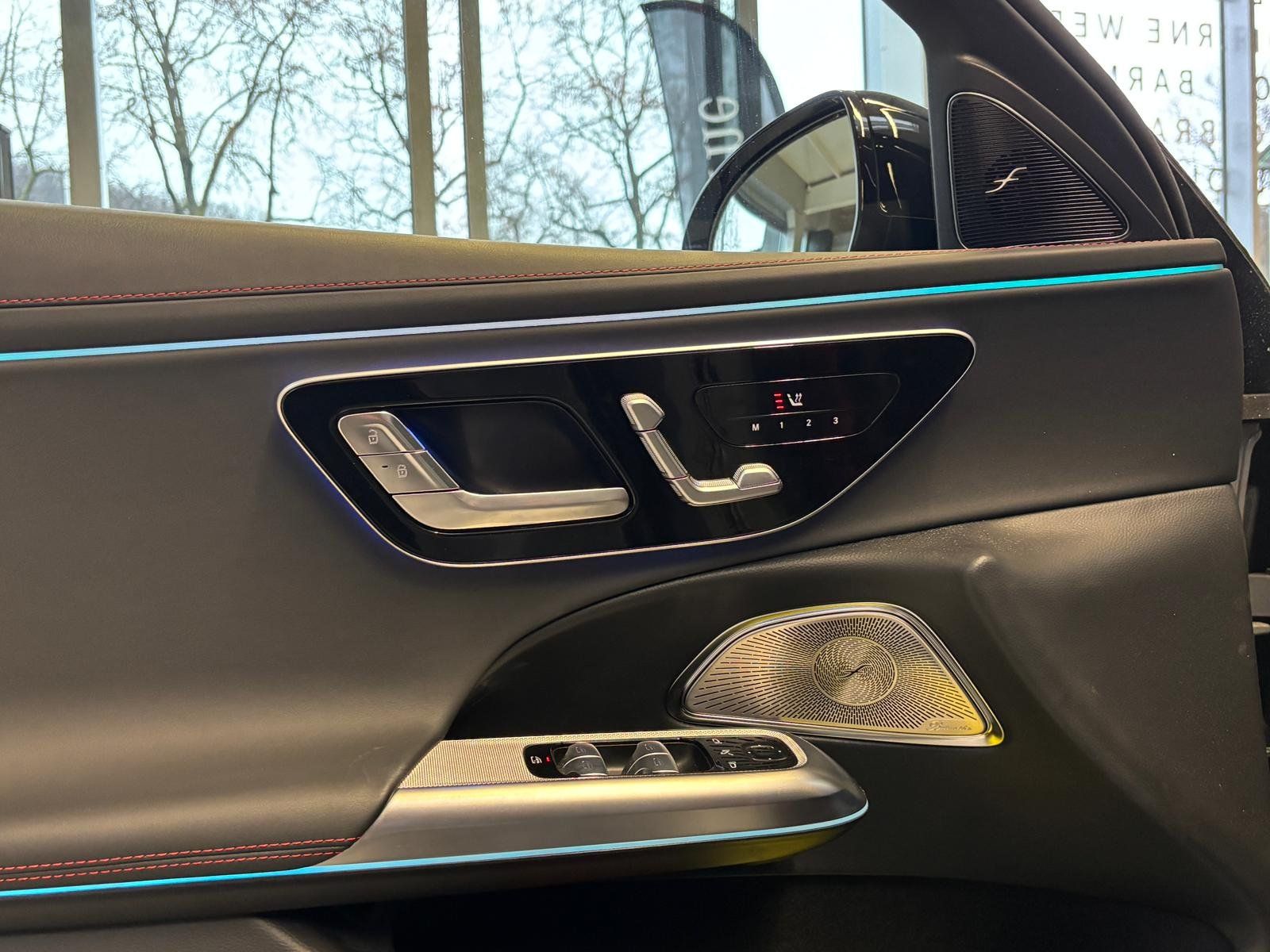 Fahrzeugabbildung Mercedes-Benz E 53 4M+ T DRIVERS+BURM4D+HUD+PANO+DISTR+AHK+360