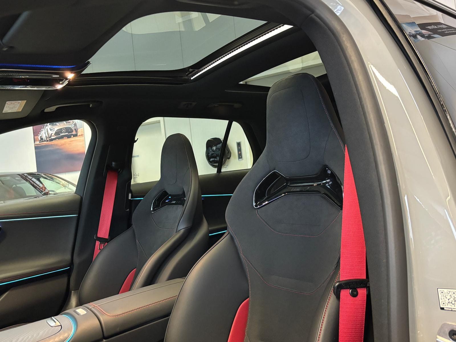 Fahrzeugabbildung Mercedes-Benz E 53 4M+ T DRIVERS+BURM4D+HUD+PANO+DISTR+AHK+360