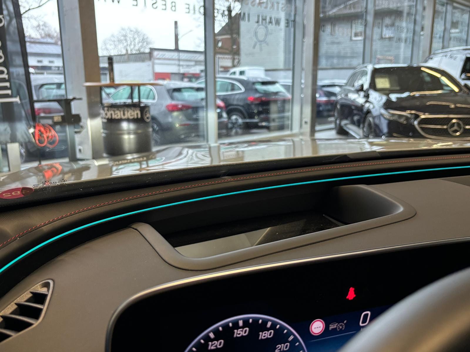 Fahrzeugabbildung Mercedes-Benz E 53 4M+ T DRIVERS+BURM4D+HUD+PANO+DISTR+AHK+360