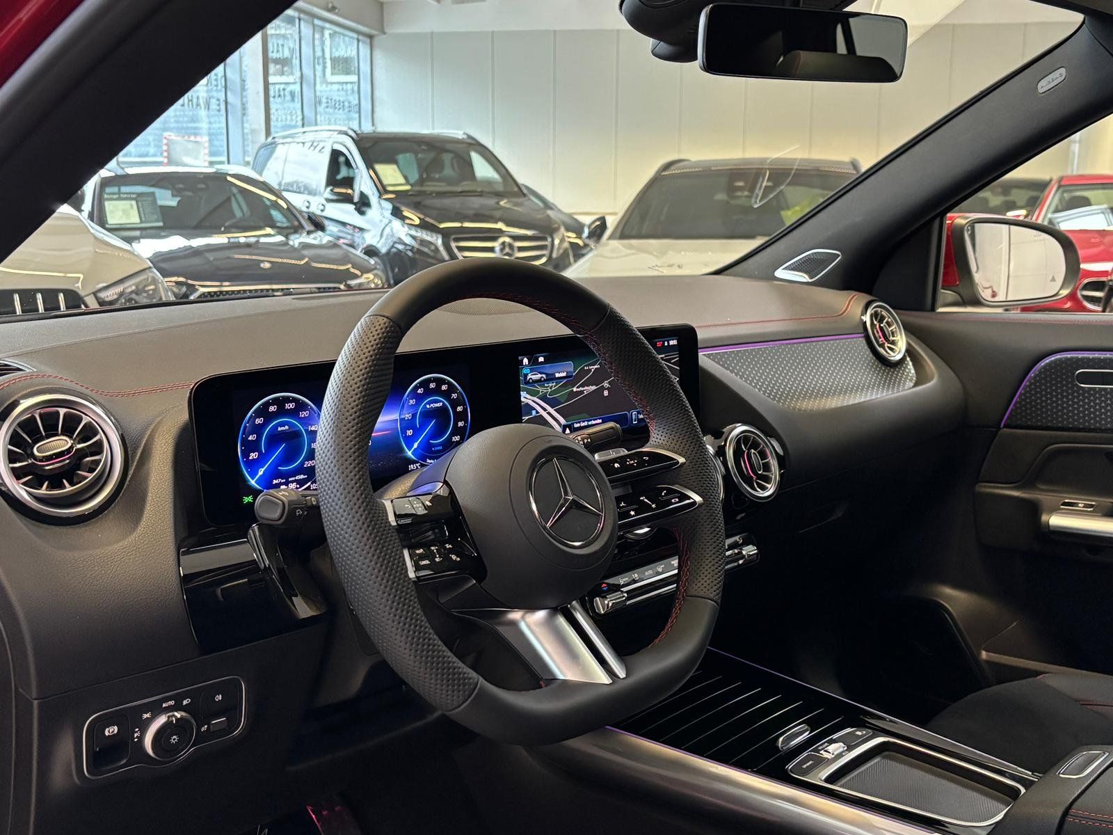 Fahrzeugabbildung Mercedes-Benz EQA 350 4M AMG+PANO+BURM+KAMERA+LED+TOTW+CARPLAY