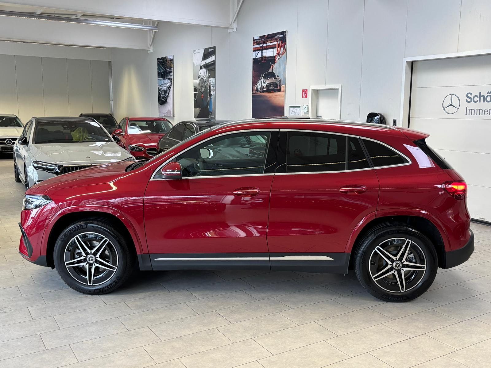 Fahrzeugabbildung Mercedes-Benz EQA 350 4M AMG+PANO+BURM+KAMERA+LED+TOTW+CARPLAY