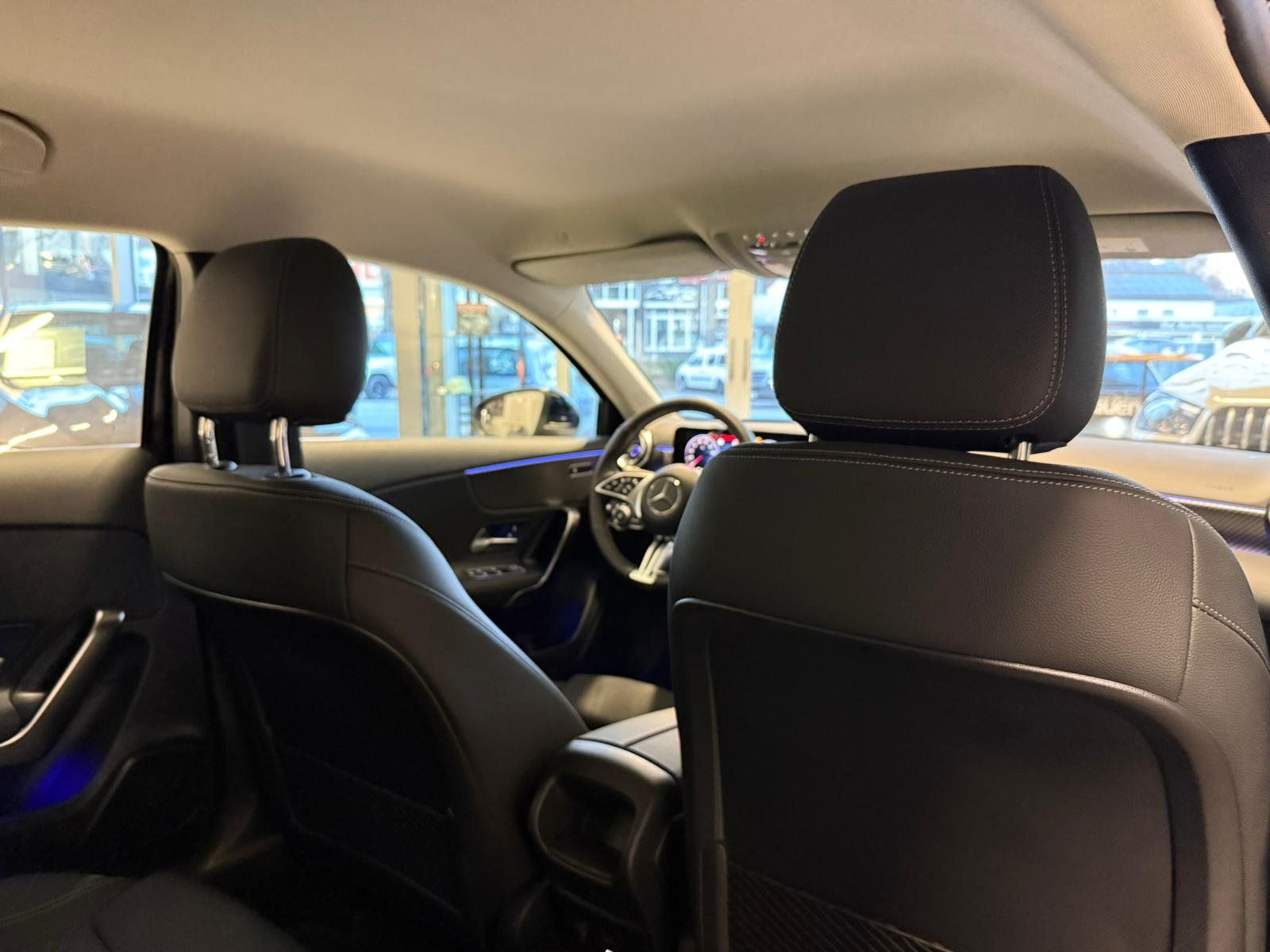 Fahrzeugabbildung Mercedes-Benz A 200 Progressive DISTR+MBEAM+360°+KEYLESS+TOTW.