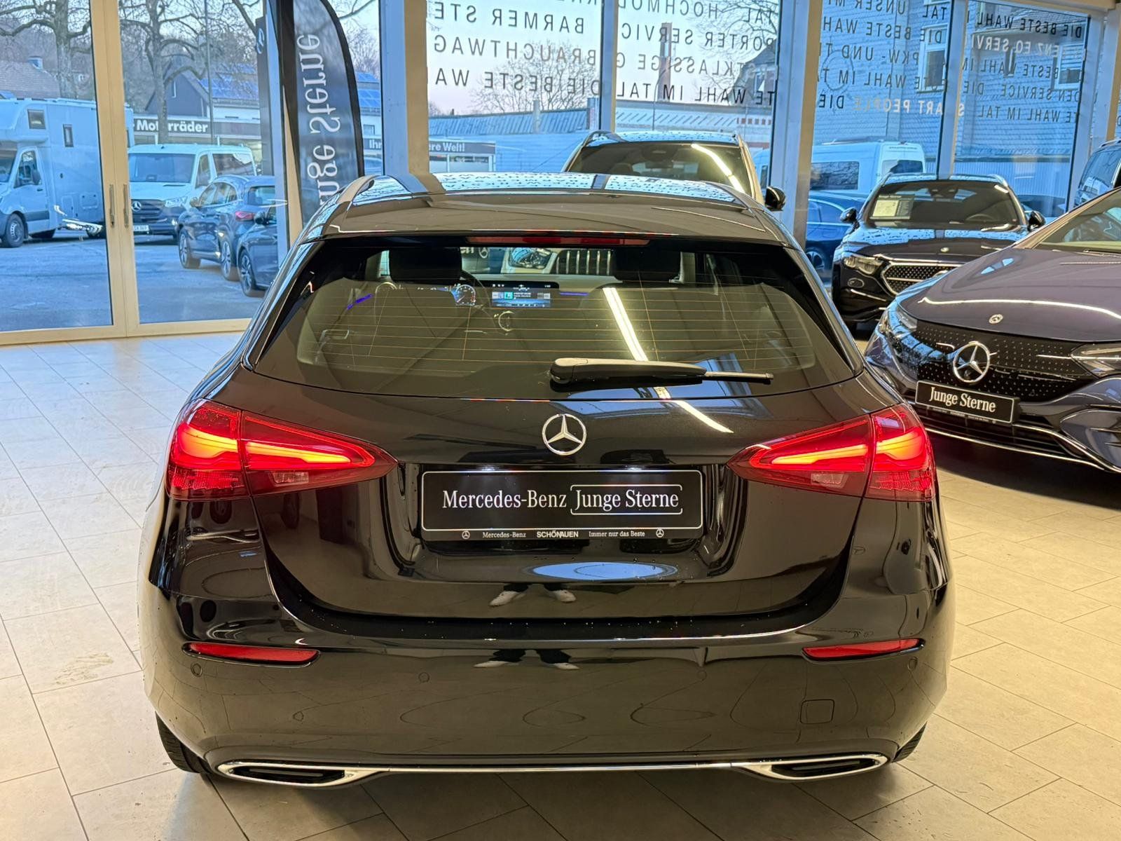 Fahrzeugabbildung Mercedes-Benz A 200 Progressive DISTR+MBEAM+360°+KEYLESS+TOTW.