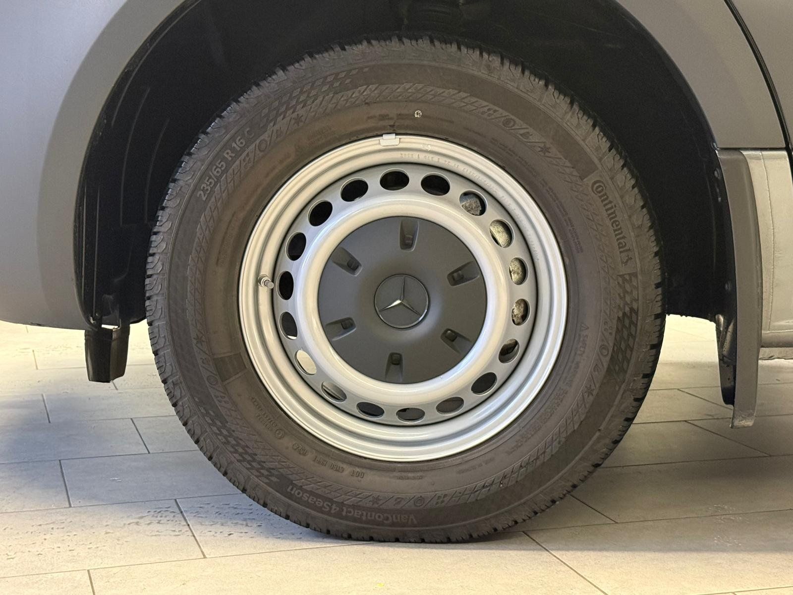 Fahrzeugabbildung Mercedes-Benz Sprinter 315 CDI KA Standard AHK 3,5t+HOLZ+KLIMA