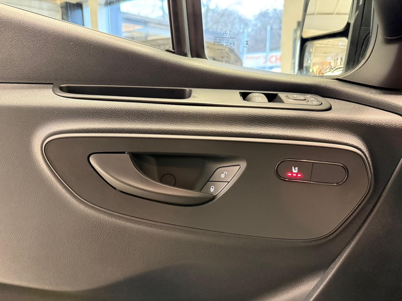 Fahrzeugabbildung Mercedes-Benz Sprinter 315 CDI KA Standard AHK 3,5t+HOLZ+KLIMA