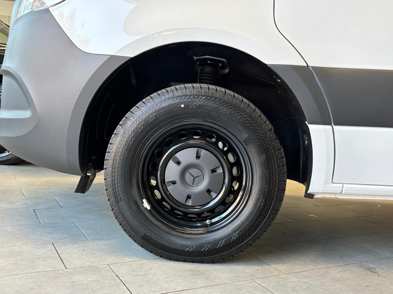 Fahrzeugabbildung Mercedes-Benz Sprinter 217 CDI Tourer MOPF+MBUX+CARPLAY+2/2/3