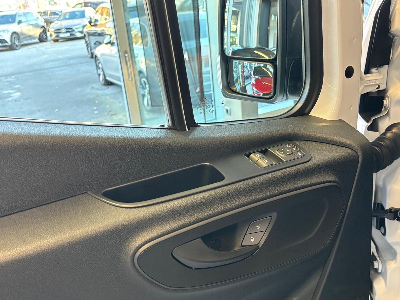 Fahrzeugabbildung Mercedes-Benz Sprinter 217 CDI Tourer MOPF+MBUX+CARPLAY+2/2/3