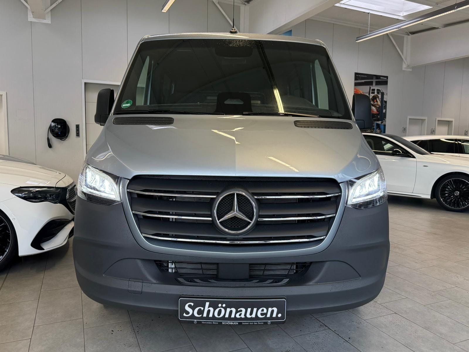 Fahrzeugabbildung Mercedes-Benz Sprinter 317 CDI Tourer PRO LED+AHK3,5+E-SCHIEBE