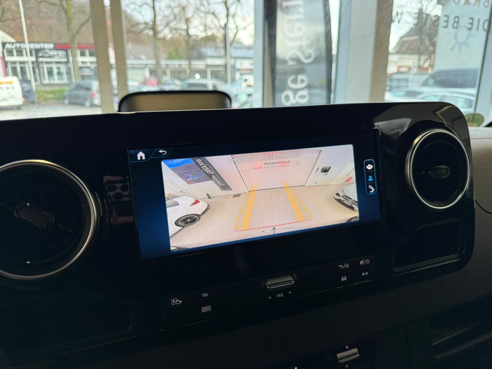 Fahrzeugabbildung Mercedes-Benz Sprinter 317 CDI Tourer PRO LED+AHK3,5+E-SCHIEBE