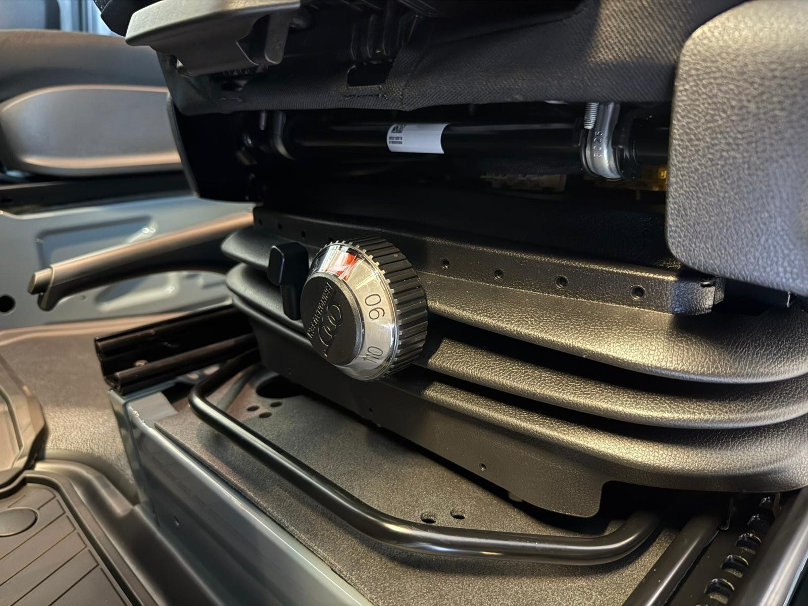 Fahrzeugabbildung Mercedes-Benz Sprinter 317 CDI Tourer PRO LED+AHK3,5+E-SCHIEBE