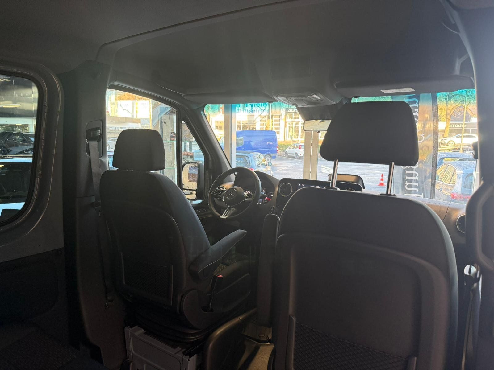 Fahrzeugabbildung Mercedes-Benz Sprinter 317 CDI Tourer PRO LED+AHK3,5+E-SCHIEBE