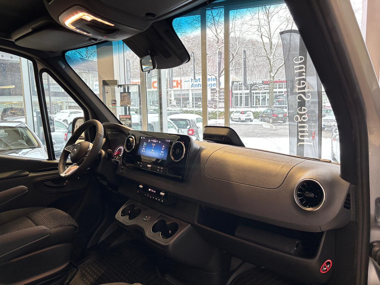 Fahrzeugabbildung Mercedes-Benz Sprinter 317 CDI Tourer PRO LED+AHK3,5+E-SCHIEBE