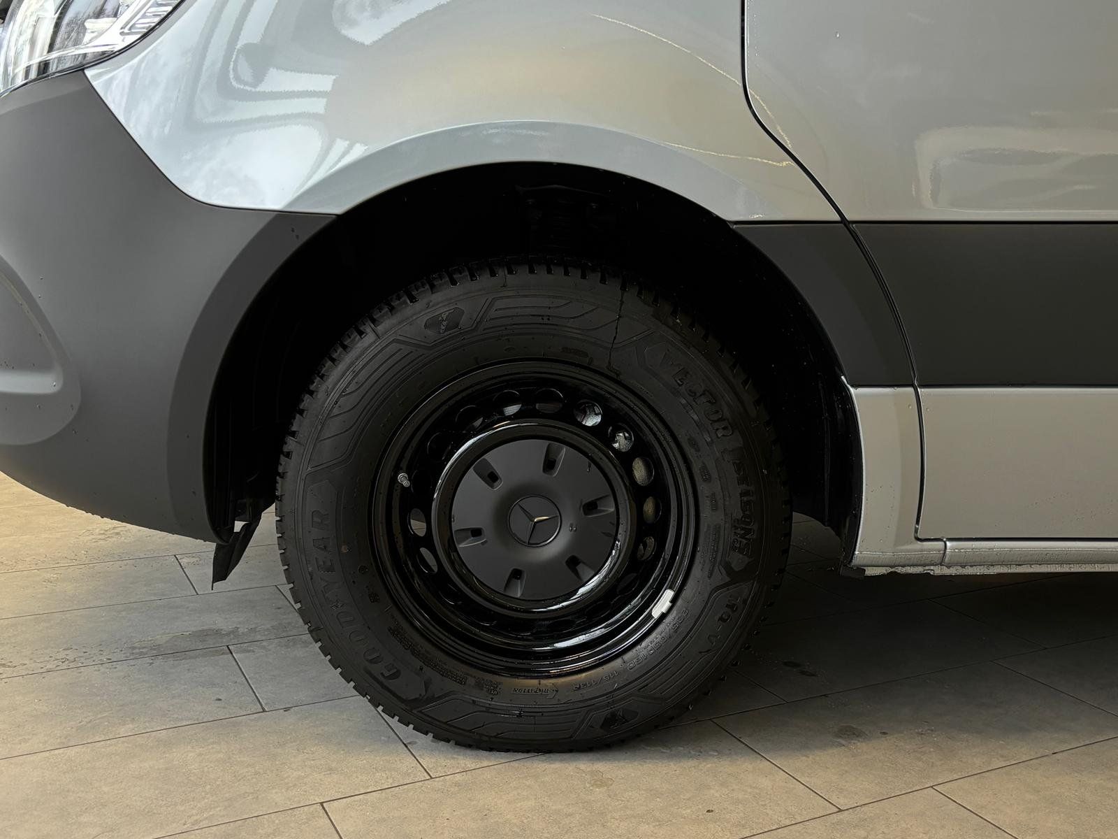 Fahrzeugabbildung Mercedes-Benz Sprinter 317 CDI Tourer PRO LED+AHK3,5+E-SCHIEBE